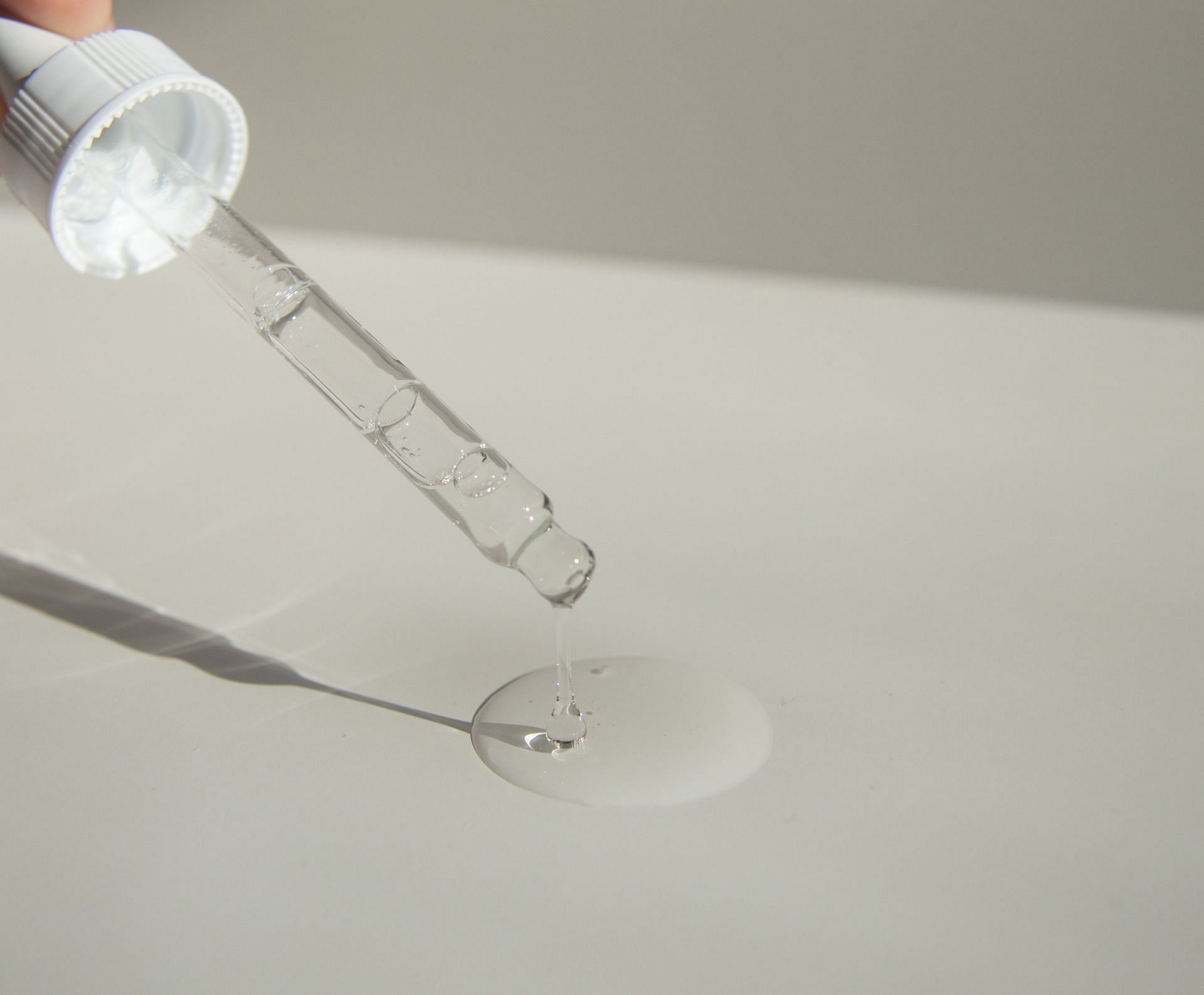 Experience the ultimate hydration boost with drips. (Image via Pexels)